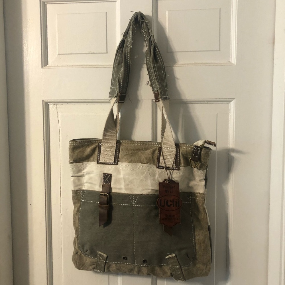 Uchi Pocketbook